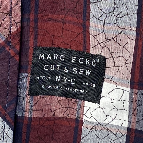 Marc Ecko Cut&Sew button up gingham plaid shirt Size M/M - Picture 2 of 5